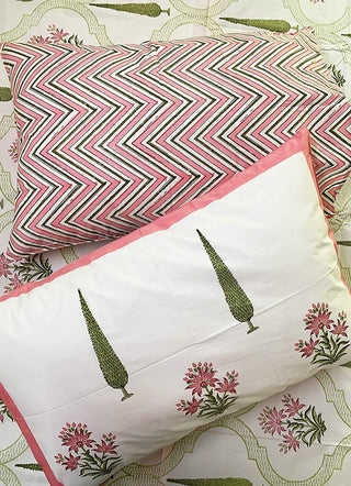 Meher Premium Cotton Block Print King Size Bedsheet + 2 Pillow Covers (Green, Pink & Off White)