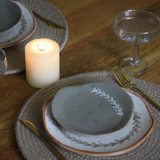 Insolite – Table for two(Olive tableware)