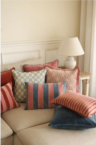 Daisy Baby Pink Cushion Cover