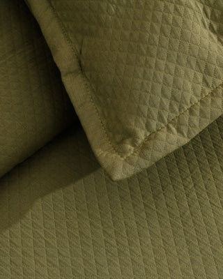 Solitaire Matelassé Cotton Bedcover