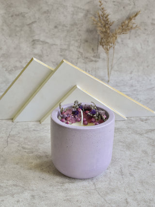 Dryflower decorated candle | concrete jar