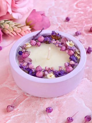 Lavender - Dryflower decorated candle in small  size concrete jar
