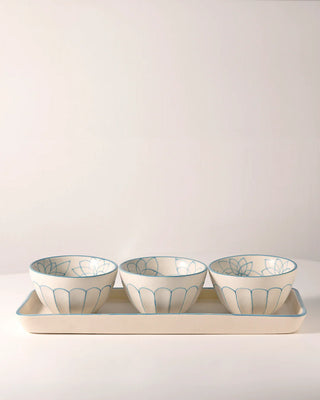 Meera- Serving set of 3 bowls with tray