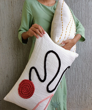 DOT ACCENT CUSHION COVER