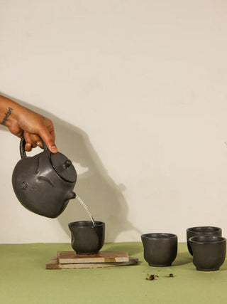 The Sage Ceramic face Tea-Pot with Set of 4 Cups - TOH