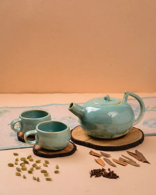 Tea-Pot with Set of 2 Cups - TOH