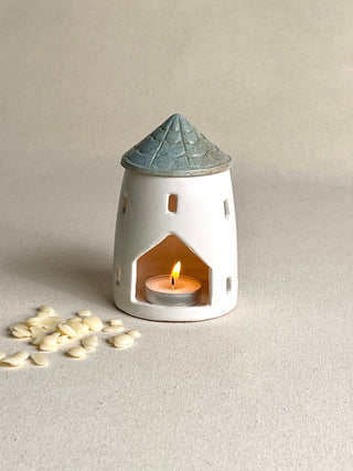 White Ceramic House Wax Melt/ Oil Burner / Tea Light Holder - TOH