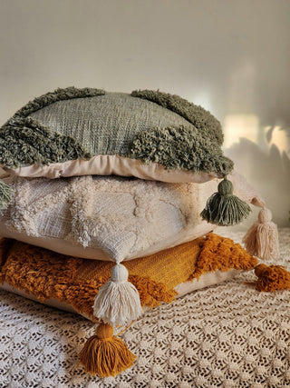 Zarah Tufted Pillow Hyppy.in