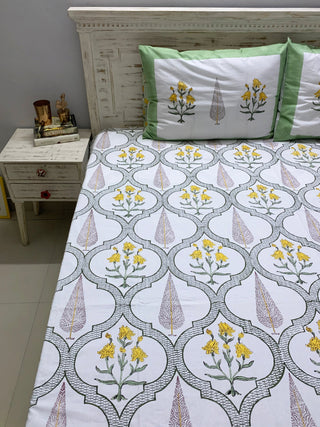 Gulbarg Premium Cotton Block Print King Size Bedsheet and Pillow Covers 